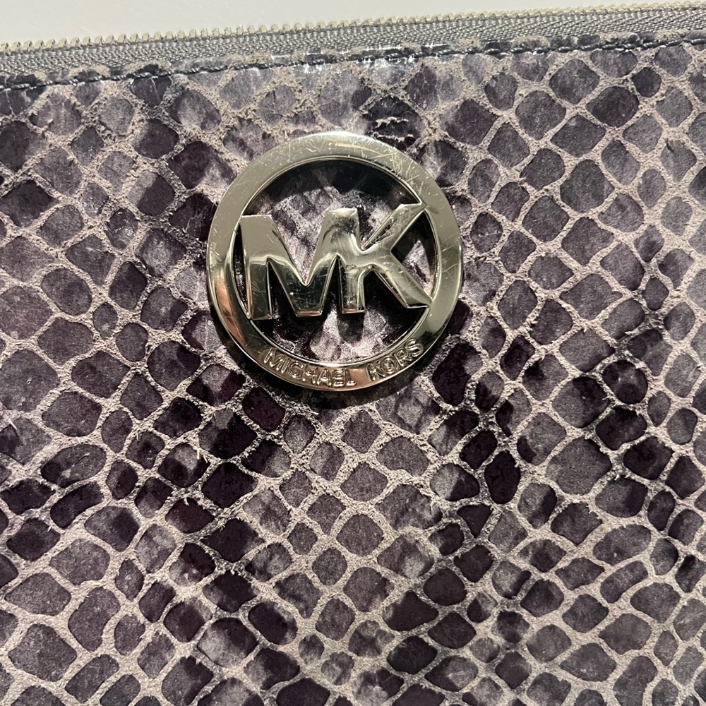 MICHAEL KORS snakeskin clutch wallet wristlet - Picture 3 of 4